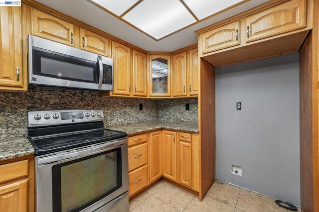 109 Crownpointe Dr, Vallejo, CA 94591