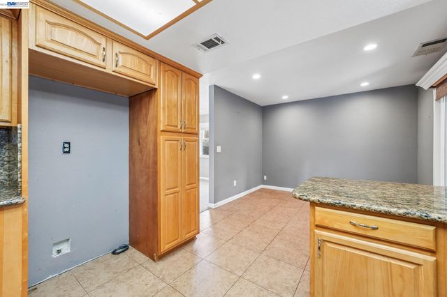 109 Crownpointe Dr, Vallejo, CA 94591