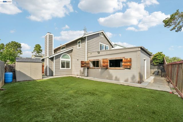 109 Crownpointe Dr, Vallejo, CA 94591