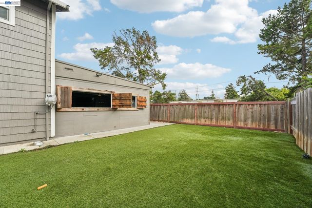 109 Crownpointe Dr, Vallejo, CA 94591
