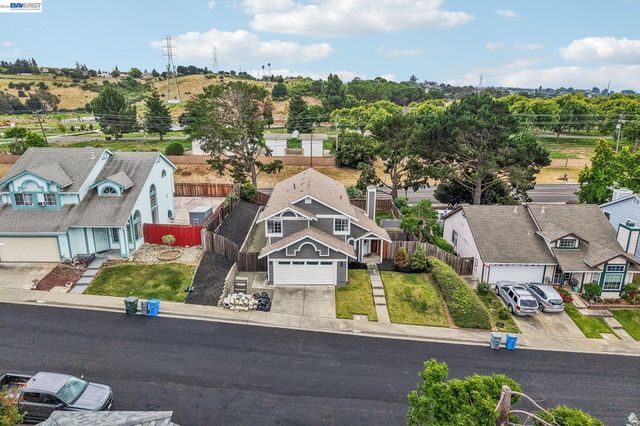 109 Crownpointe Dr, Vallejo, CA 94591
