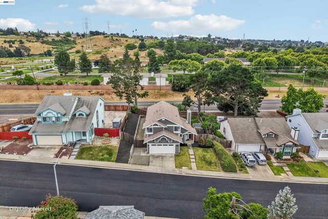 109 Crownpointe Dr, Vallejo, CA 94591