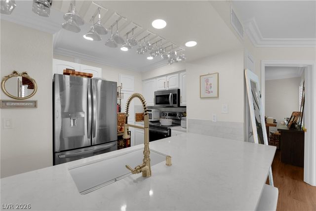 8101 West Flamingo Road 2121, Las Vegas, NV 89147
