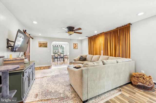 1632 REED RD, Pennington, NJ 08534