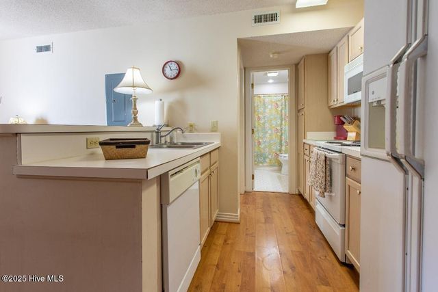422 Albemarle Boulevard Apt 12c, Hertford, NC 27944