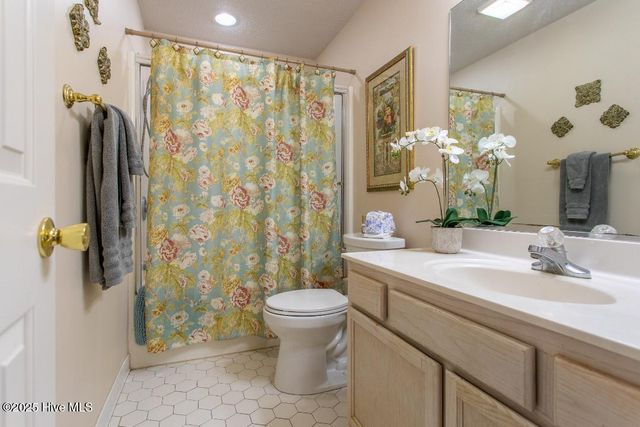 422 Albemarle Boulevard Apt 12c, Hertford, NC 27944