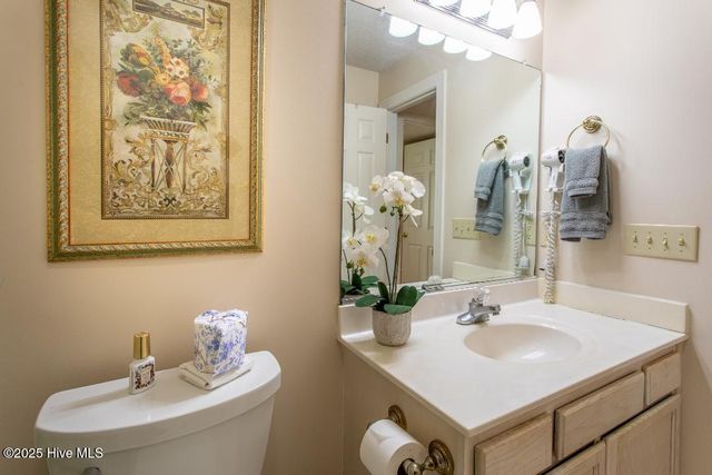 422 Albemarle Boulevard Apt 12c, Hertford, NC 27944