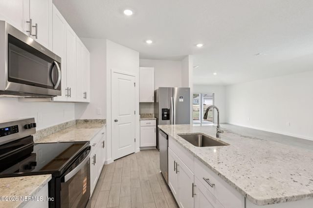 7762 CAHILL Lane, Jacksonville, FL 32219