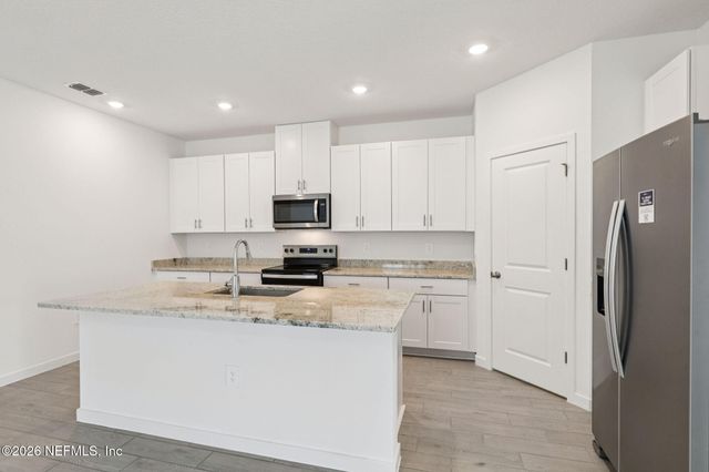 7762 CAHILL Lane, Jacksonville, FL 32219