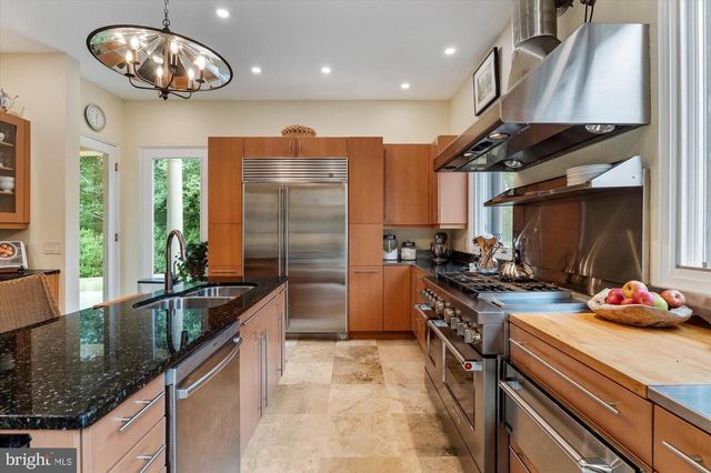 1674 N JAMES MADISON HWY, Locust Dale, VA 22948