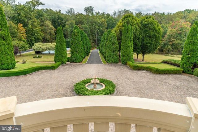 1674 N JAMES MADISON HWY, Locust Dale, VA 22948