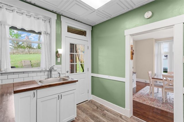 1217 Peermont Ave, Dormont, PA 15216