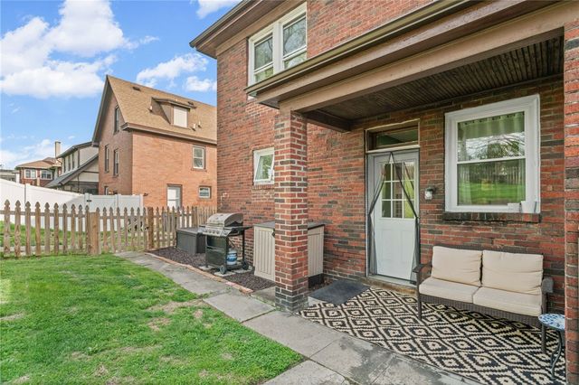 1217 Peermont Ave, Dormont, PA 15216