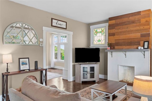 1217 Peermont Ave, Dormont, PA 15216