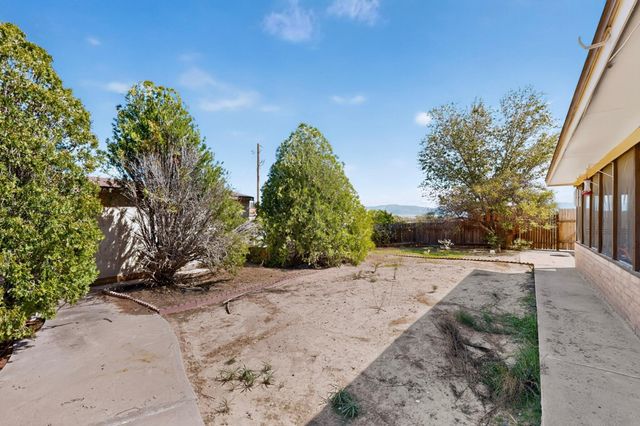 1328 Rio Grande Boulevard SW, Los Lunas, NM 87031