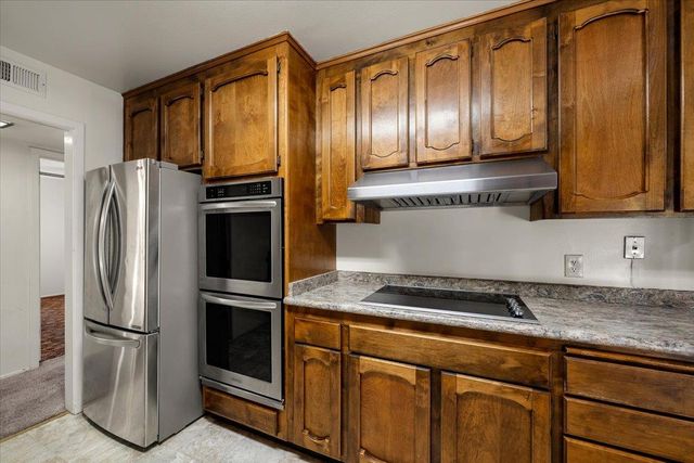 304 Marian Way, Roseville, CA 95678