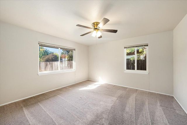 304 Marian Way, Roseville, CA 95678