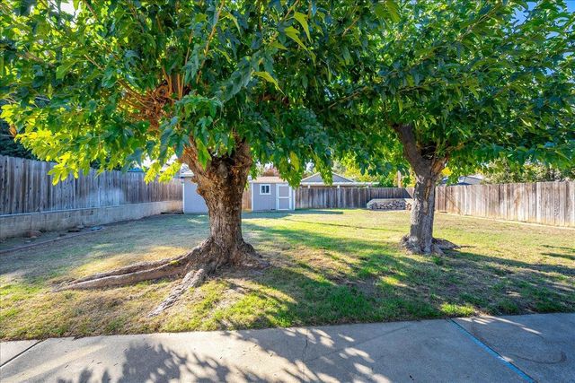 304 Marian Way, Roseville, CA 95678