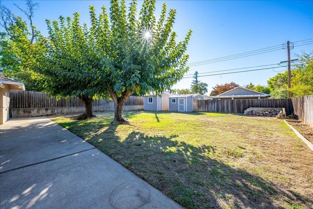 304 Marian Way, Roseville, CA 95678