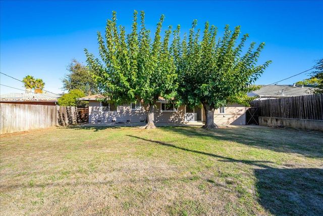 304 Marian Way, Roseville, CA 95678