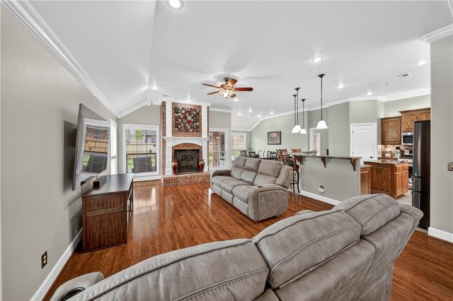 4005 SW Staverton Drive, Bentonville, AR 72713