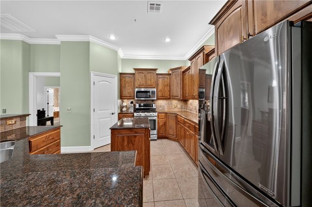 4005 SW Staverton Drive, Bentonville, AR 72713