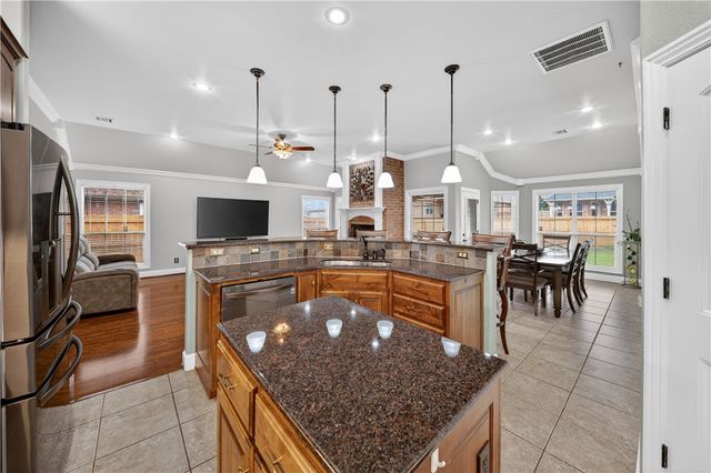 4005 SW Staverton Drive, Bentonville, AR 72713