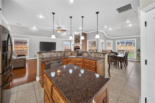 4005 SW Staverton Drive, Bentonville, AR 72713