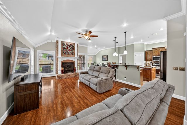 4005 SW Staverton Drive, Bentonville, AR 72713