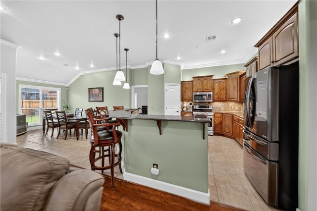 4005 SW Staverton Drive, Bentonville, AR 72713
