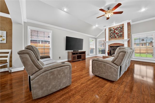 4005 SW Staverton Drive, Bentonville, AR 72713