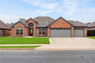 4005 SW Staverton Drive, Bentonville, AR 72713