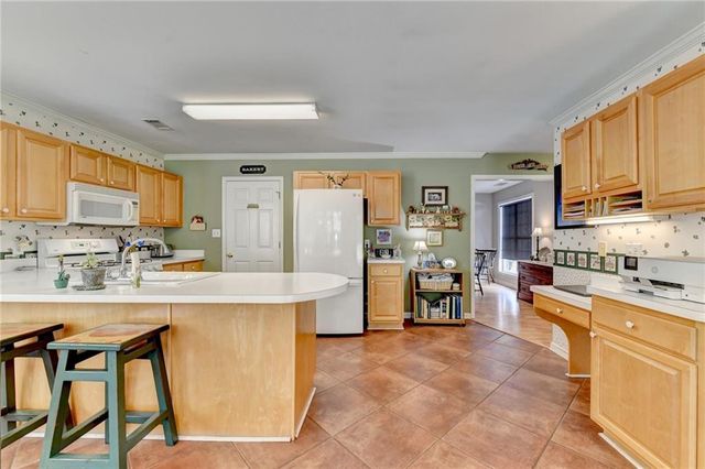 7135 Hunters Trace Drive, Cumming, GA 30028