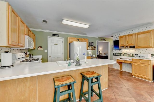 7135 Hunters Trace Drive, Cumming, GA 30028