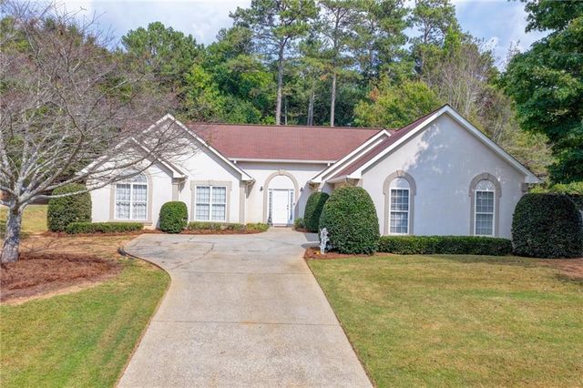 7135 Hunters Trace Drive, Cumming, GA 30028