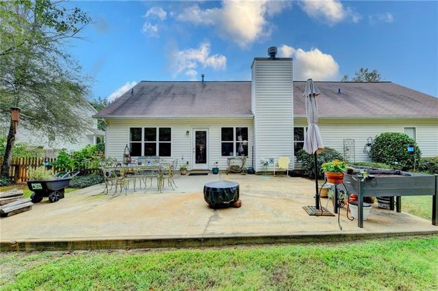 7135 Hunters Trace Drive, Cumming, GA 30028