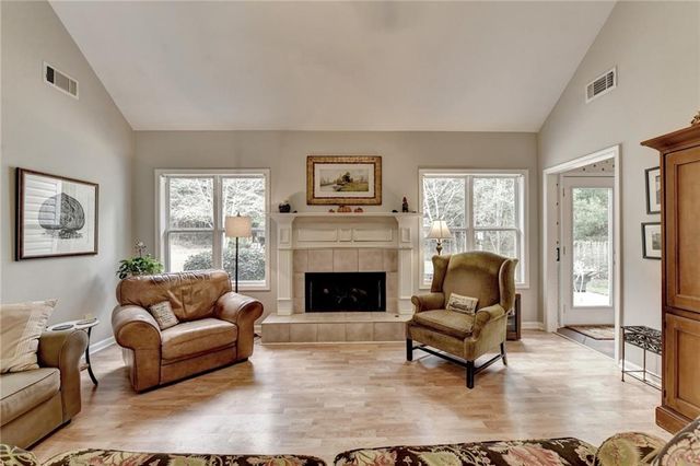 7135 Hunters Trace Drive, Cumming, GA 30028