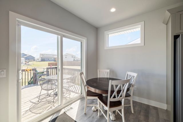 111 Landon Drive NW, Bondurant, IA 50035