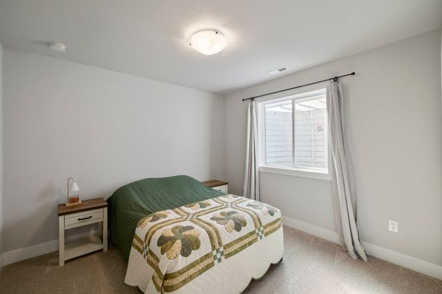 111 Landon Drive NW, Bondurant, IA 50035