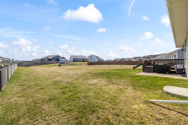 111 Landon Drive NW, Bondurant, IA 50035