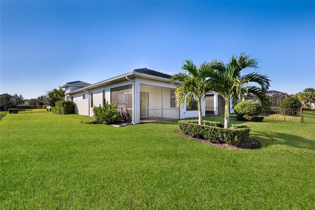 5197 BARNETT CIRCLE, Lakewood Ranch, FL 34211