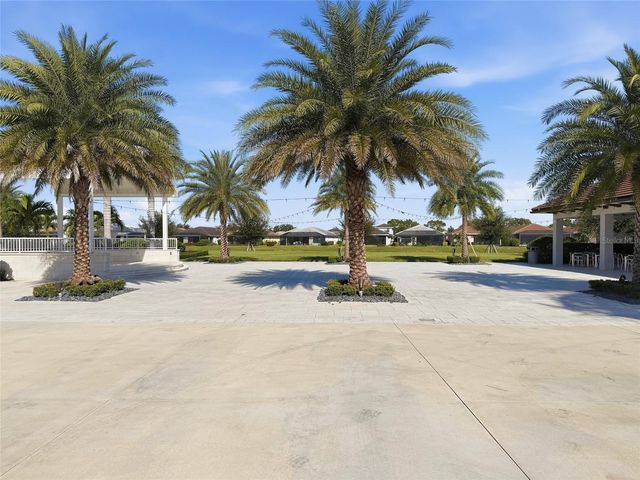5197 BARNETT CIRCLE, Lakewood Ranch, FL 34211