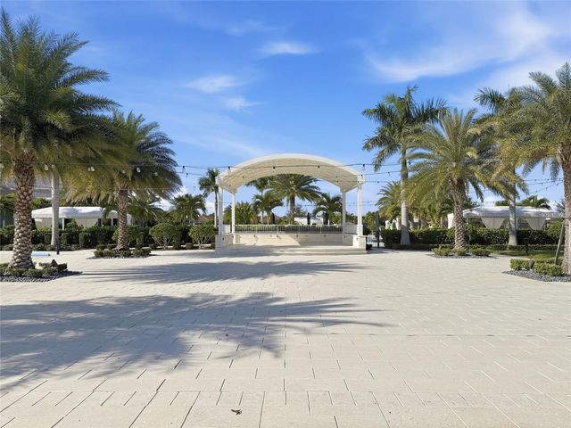 5197 BARNETT CIRCLE, Lakewood Ranch, FL 34211