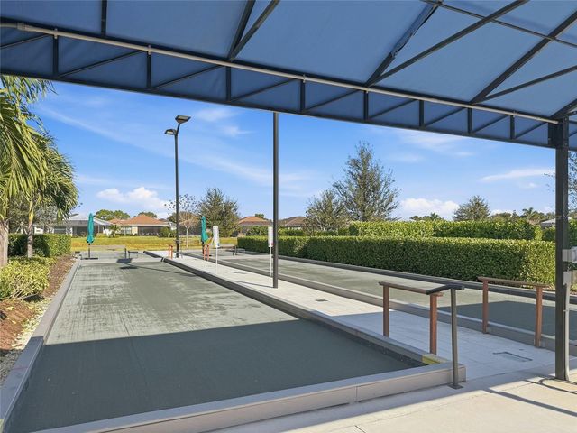 5197 BARNETT CIRCLE, Lakewood Ranch, FL 34211