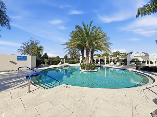 5197 BARNETT CIRCLE, Lakewood Ranch, FL 34211