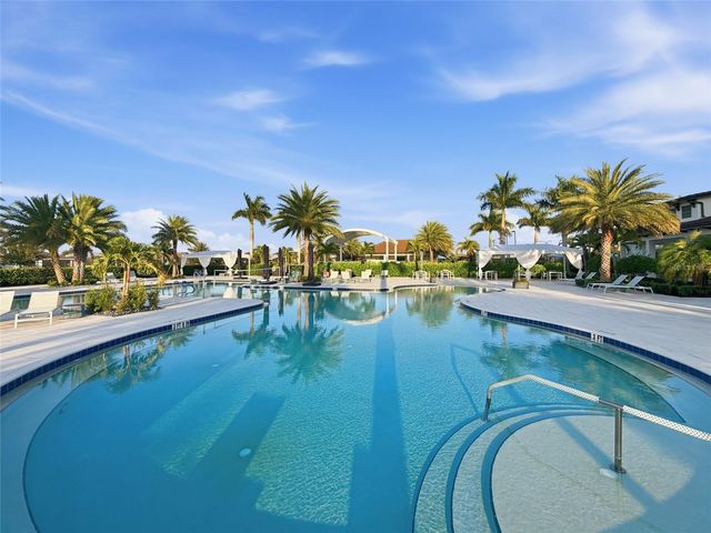 5197 BARNETT CIRCLE, Lakewood Ranch, FL 34211