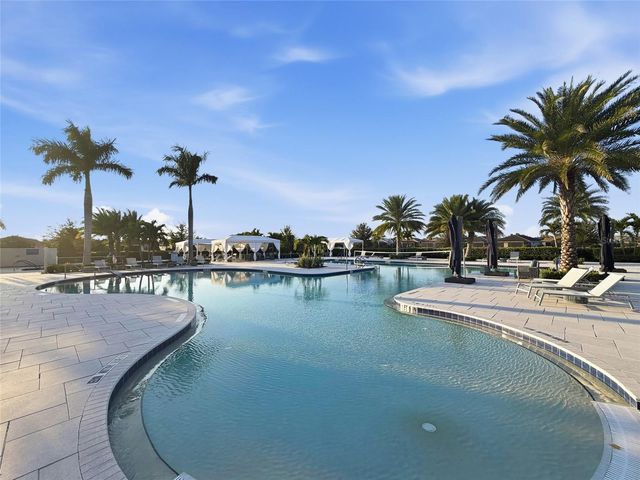 5197 BARNETT CIRCLE, Lakewood Ranch, FL 34211