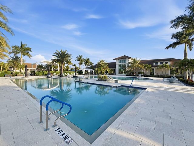5197 BARNETT CIRCLE, Lakewood Ranch, FL 34211