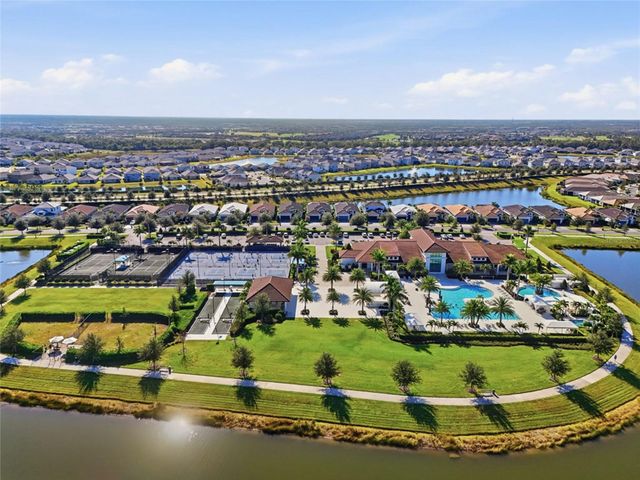 5197 BARNETT CIRCLE, Lakewood Ranch, FL 34211