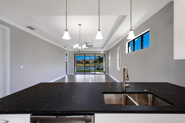 5197 BARNETT CIRCLE, Lakewood Ranch, FL 34211